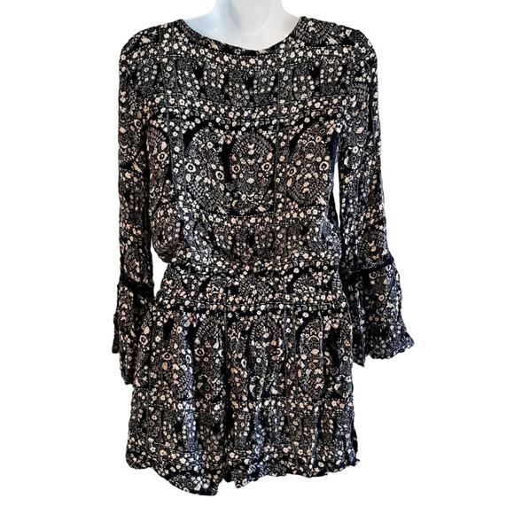 AEO deep V-neck Boho Floral Long Sleeve Romper - Picture 7 of 9